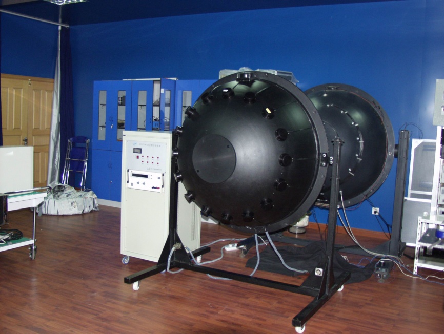 大口径均匀亮度源